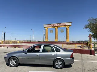 Opel Vectra, 1997