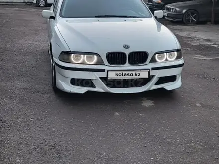 BMW 525 1998 года за 3 100 000 тг. в Алматы – фото 3