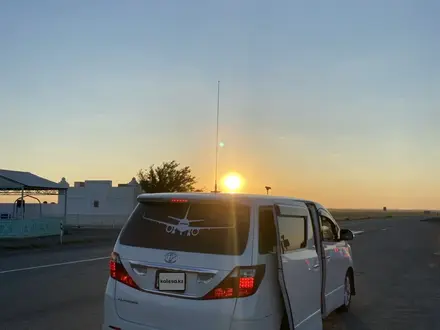 Toyota Alphard 2010 года за 6 000 000 тг. в Атырау – фото 4