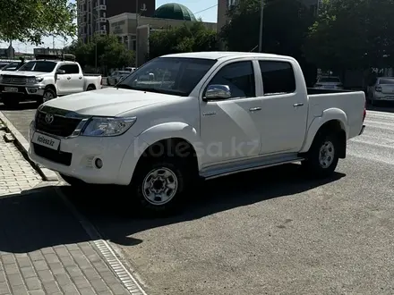 Toyota Hilux 2014 года за 11 000 000 тг. в Атырау – фото 3