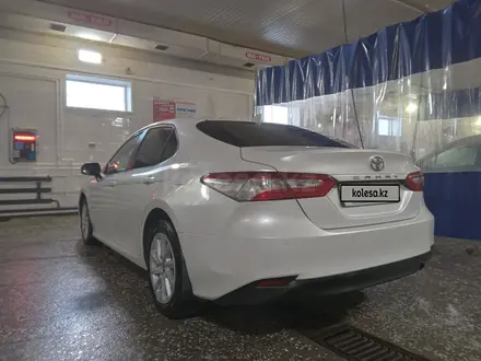 Toyota Camry 2022 года за 13 200 000 тг. в Павлодар – фото 6