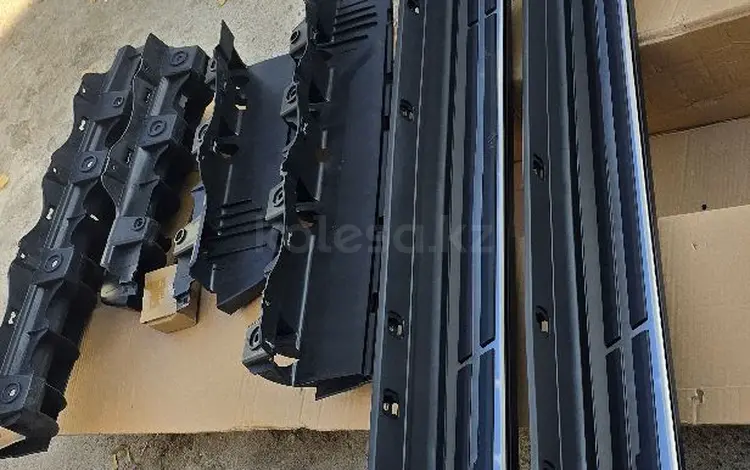 Подножка Highlander 19- за 85 000 тг. в Алматы