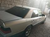 Mercedes-Benz E 230 1991 года за 399 000 тг. в Шымкент