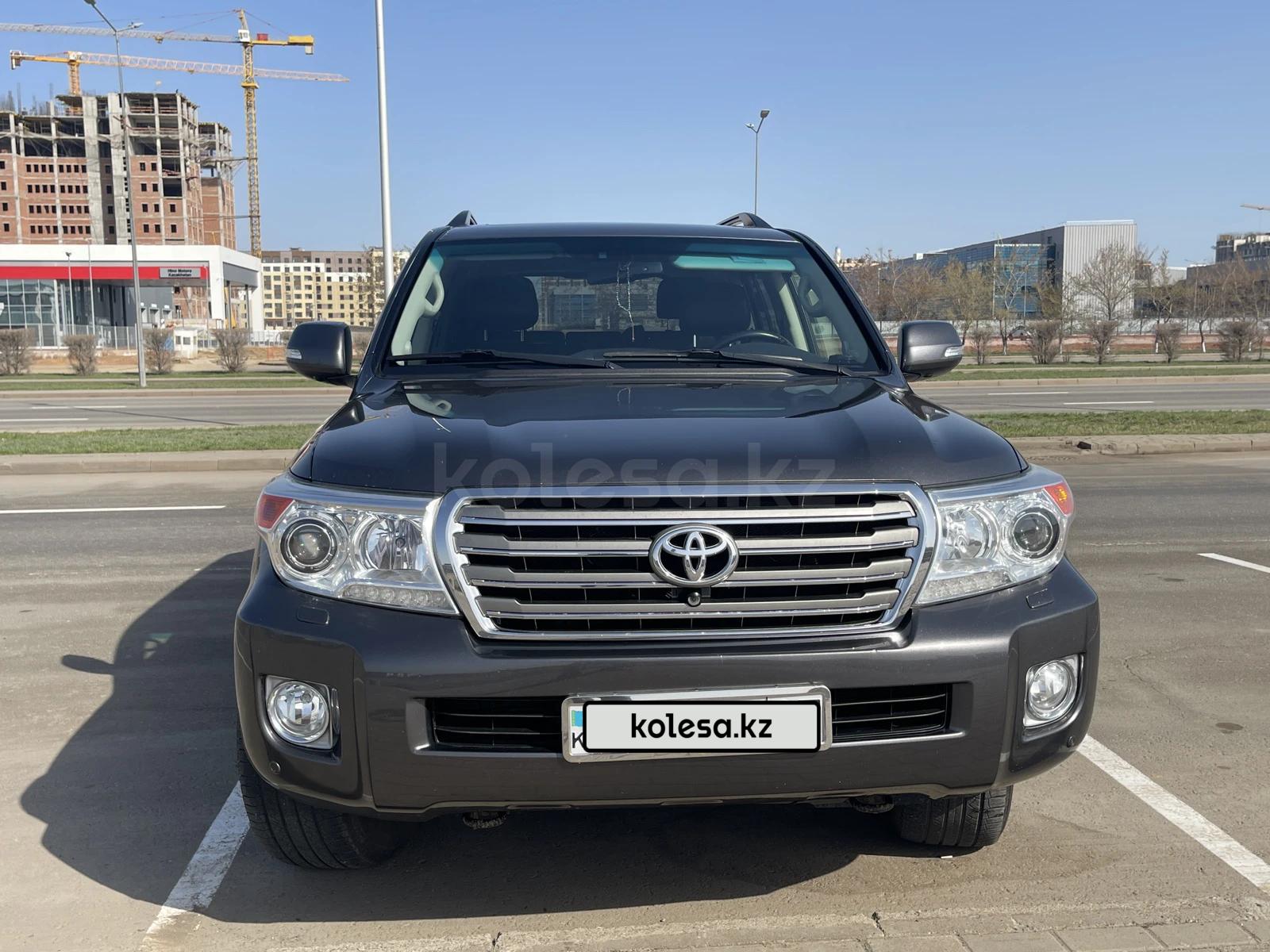 Toyota Land Cruiser 2013 г.