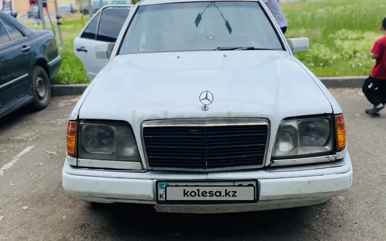 Mercedes-Benz E 220 1994 годаүшін900 000 тг. в Караганда