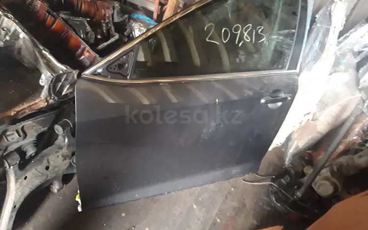 Передняя левая дверь тойота 50 за 140 000 тг. в Алматы