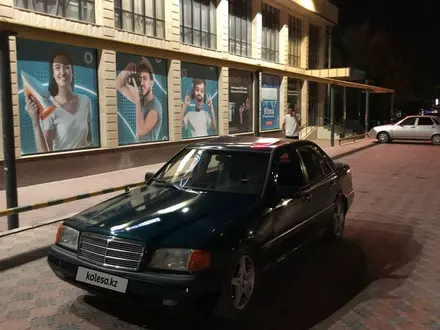 Mercedes-Benz C 200 1995 года за 1 200 000 тг. в Туркестан – фото 4