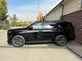 Cadillac Escalade 2021 годаfor63 000 000 тг. в Алматы – фото 2