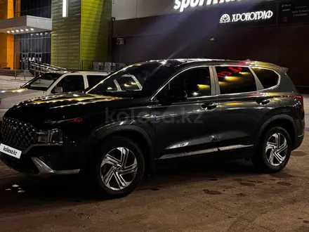 Hyundai Santa Fe 2021 года за 11 120 000 тг. в Караганда – фото 3