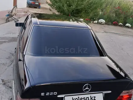 Mercedes-Benz E 220 1994 года за 3 500 000 тг. в Шымкент – фото 10