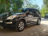 SsangYong Rexton 2013 года за 7 500 000 тг. в Актобе – фото 2