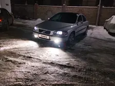 Volvo S60, 2001