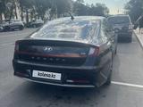 Hyundai Sonata 2022 года за 10 600 000 тг. в Астана – фото 2