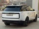 Land Rover Range Rover SE 2025 года за 114 554 000 тг. в Алматы – фото 4