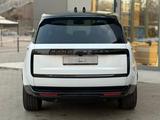 Land Rover Range Rover SE 2025 года за 114 554 000 тг. в Алматы – фото 5