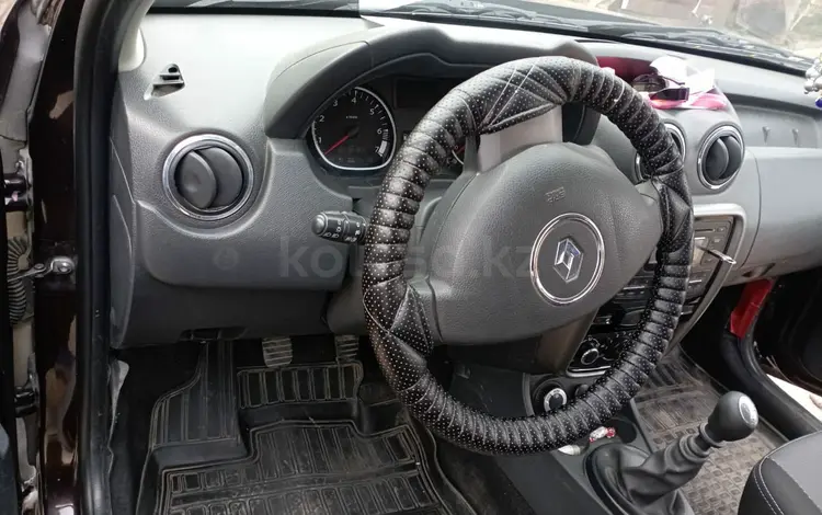 Renault Duster 2015 годаүшін4 300 000 тг. в Уральск