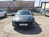 Hyundai Elantra 2021 года за 9 200 000 тг. в Караганда