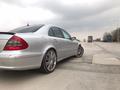 Mercedes-Benz E 320 2002 годаүшін6 300 000 тг. в Тараз – фото 9