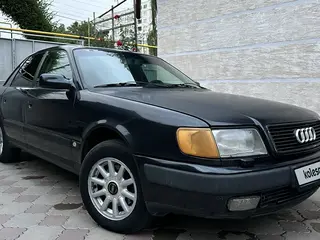 Audi 100