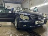 Mercedes-Benz C 180 2005 года за 3 600 000 тг. в Караганда