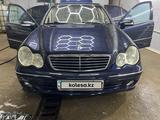 Mercedes-Benz C 180 2005 года за 3 600 000 тг. в Караганда – фото 2