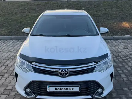 Toyota Camry 2014 года за 11 800 000 тг. в Алматы – фото 2