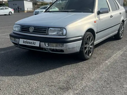 Volkswagen Vento 1993 года за 2 550 000 тг. в Тараз – фото 3