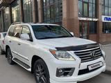 Lexus LX 570 2013 года за 27 000 000 тг. в Астана – фото 2