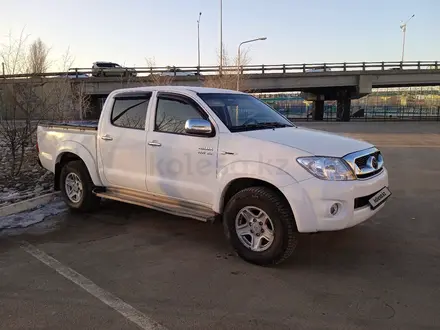 Toyota Hilux 2011 года за 10 000 000 тг. в Атырау – фото 28