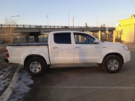 Toyota Hilux 2011 года за 10 000 000 тг. в Атырау – фото 29