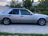 Mercedes-Benz E 280 1994 годаүшін2 100 000 тг. в Шымкент