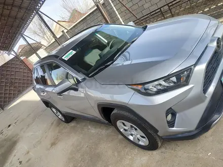 Toyota RAV4 2020 года за 18 000 000 тг. в Шымкент – фото 3