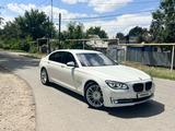 BMW 750 2009 годаүшін7 200 000 тг. в Алматы – фото 3