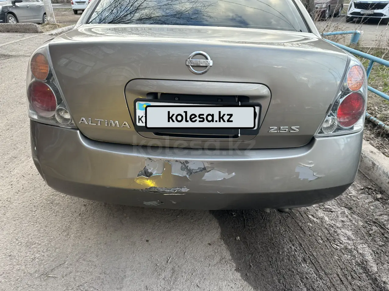 Nissan Altima, 2002