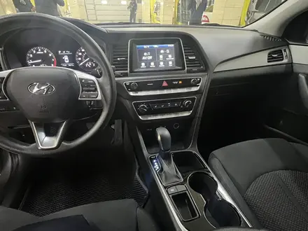 Hyundai Sonata 2018 года за 10 800 000 тг. в Шымкент – фото 7