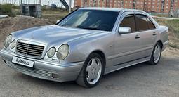 Mercedes-Benz E 200 1997 годаfor2 700 000 тг. в Астана