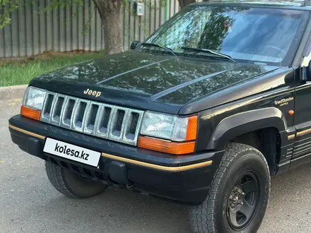 Jeep Grand Cherokee 1995 года за 5 200 000 тг. в Астана – фото 8