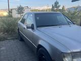 Mercedes-Benz E 230 1992 годаүшін600 000 тг. в Талдыкорган