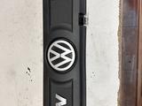 Крышка мотора VW Polo Sedan за 5 000 тг. в Караганда