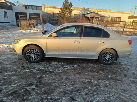 Volkswagen Jetta 2011 года за 4 500 000 тг. в Кокшетау – фото 2