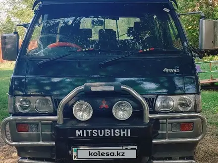 Mitsubishi Delica 1995 года за 2 400 000 тг. в Алматы – фото 3