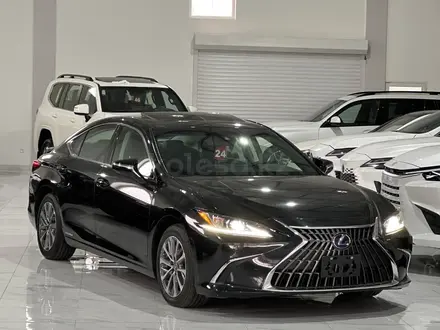 Lexus ES 300h 2022 года за 28 500 000 тг. в Шымкент