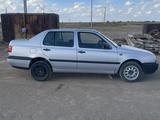 Volkswagen Vento 1997 года за 700 000 тг. в Жезказган – фото 2