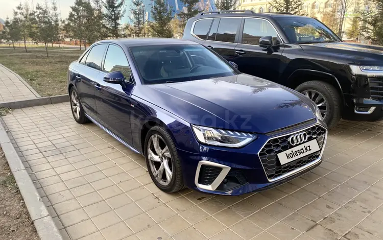 Audi A4 2022 годаfor19 500 000 тг. в Астана