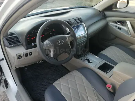 Toyota Camry 2011 года за 7 500 000 тг. в Караганда – фото 10