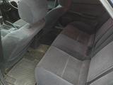 Toyota Carina 1995 годаүшін800 000 тг. в Сатпаев – фото 5