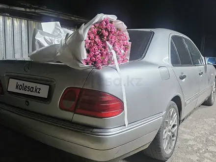Mercedes-Benz E 320 1996 года за 2 500 000 тг. в Алматы – фото 6