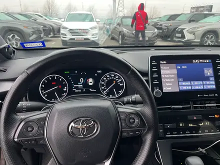 Toyota Avalon 2019 года за 11 600 000 тг. в Тбилиси – фото 13