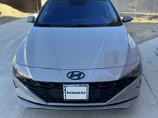 Hyundai Elantra, 2021