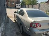Volkswagen Passat 2006 года за 2 000 000 тг. в Алматы – фото 4